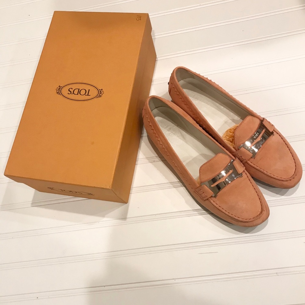 authentic women’s Tods loafers worn maybe once